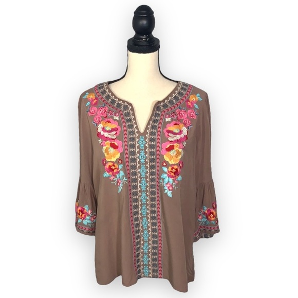 Andree Brown Embroidered Boho 3/4 Sleeve Blouse size  Medium - Picture 1 of 11